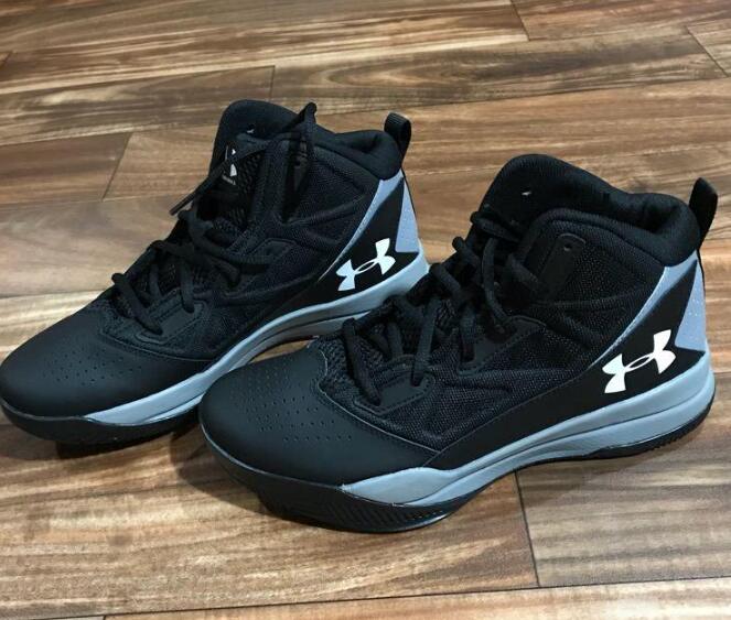 安德瑪運動鞋進口報關(guān)流程如何?(運動鞋進口清關(guān)步驟)